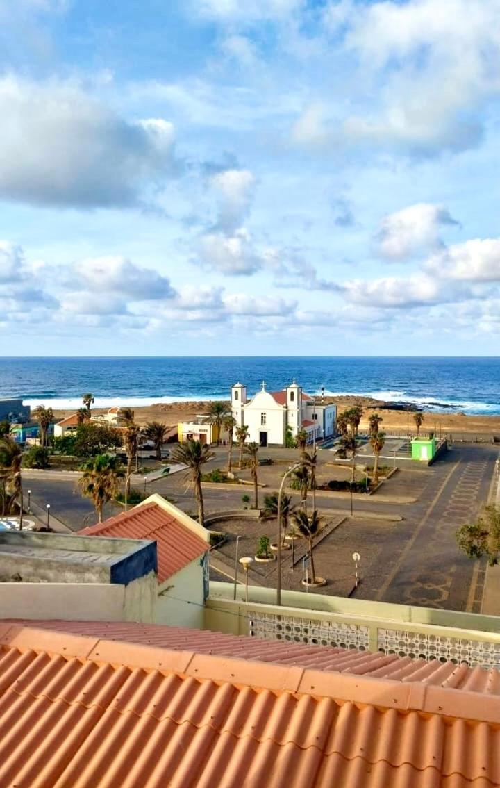 Cozy Home With Terrace Views! Ponta Do Sol Exteriör bild